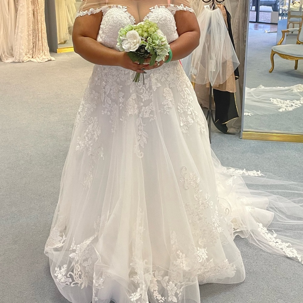 Wedding dress 🤍